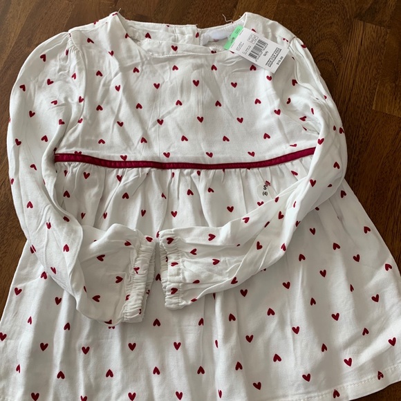 Girls brand new tunic top, white with red hearts - Picture 2 of 3